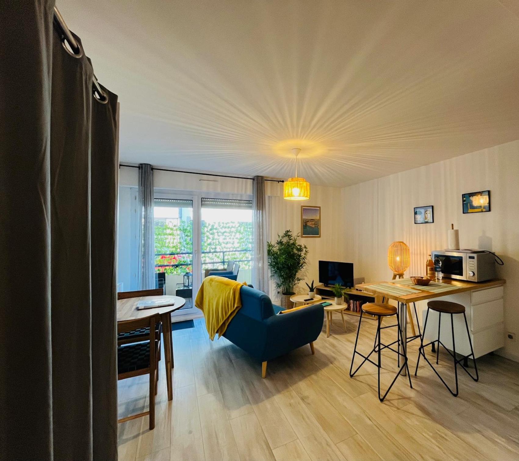 Au Bord De L'Eau Apartment Concarneau Exterior photo